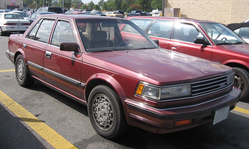 85-86_Nissan_Maxima.jpg