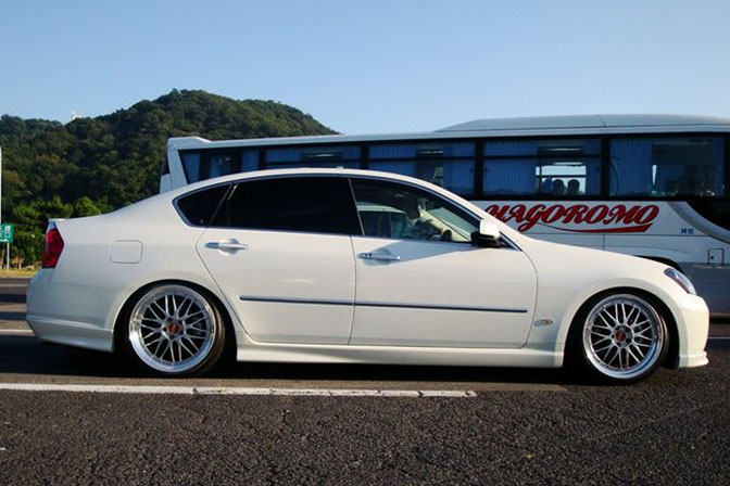 Nissan Fuga 450GT (Infiniti M45 jinde.jpg