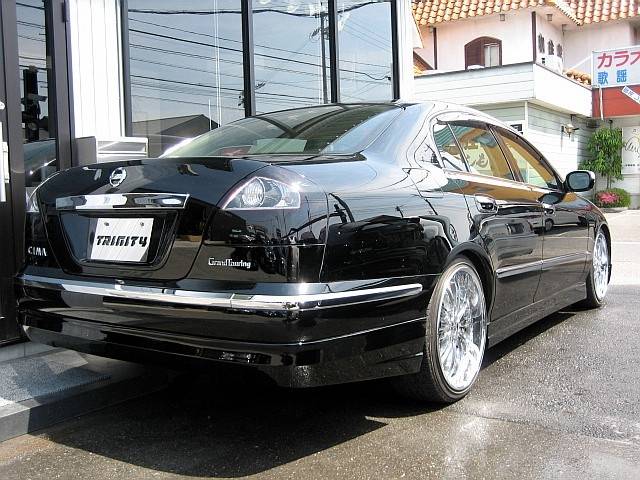 CIMA 300G GRAND TOURING 2004.jpg
